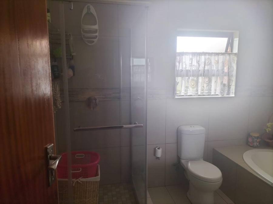 To Let 3 Bedroom Property for Rent in Groenvlei Sh Free State